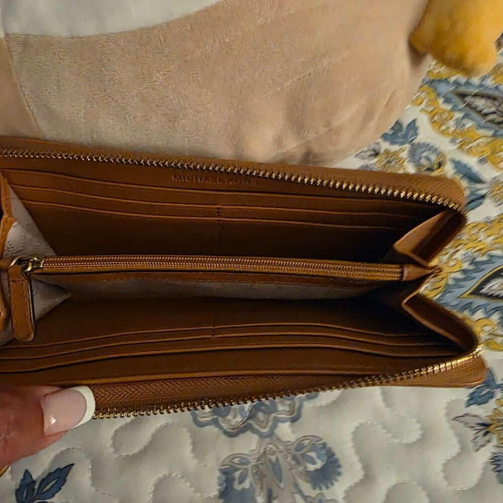 Wallet - Picture 3 of 3